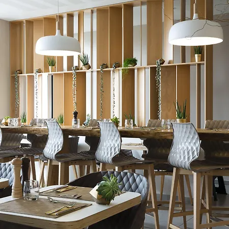 Boutique Centre Hotel