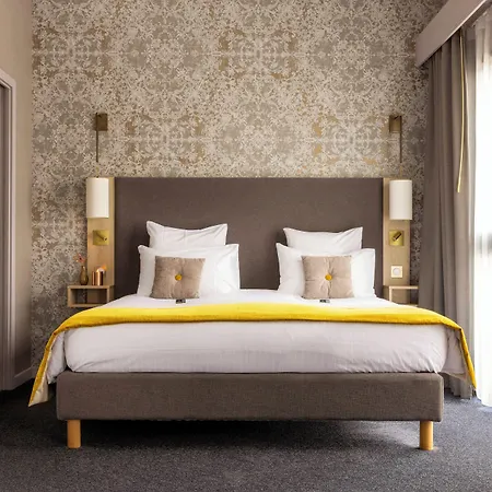 Boutique Centre Hotel