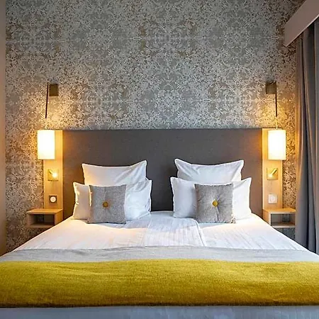 Boutique Centre Отель 4*
