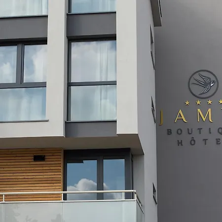 Boutique Centre 4*