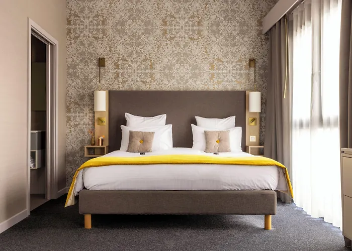 Boutique Centre Hotel